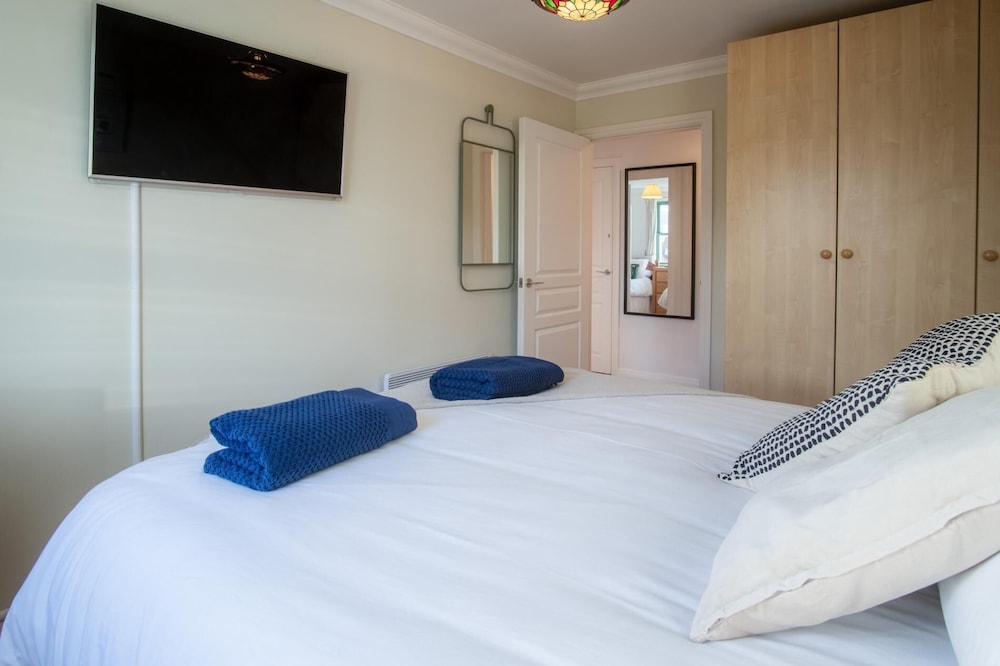 13 St Bride's Bay View - 4 Bedroom - Broad Haven