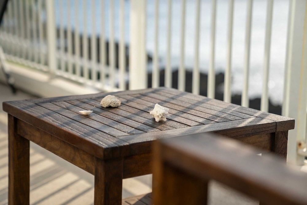 NEW Oceanfront Condo in George Town