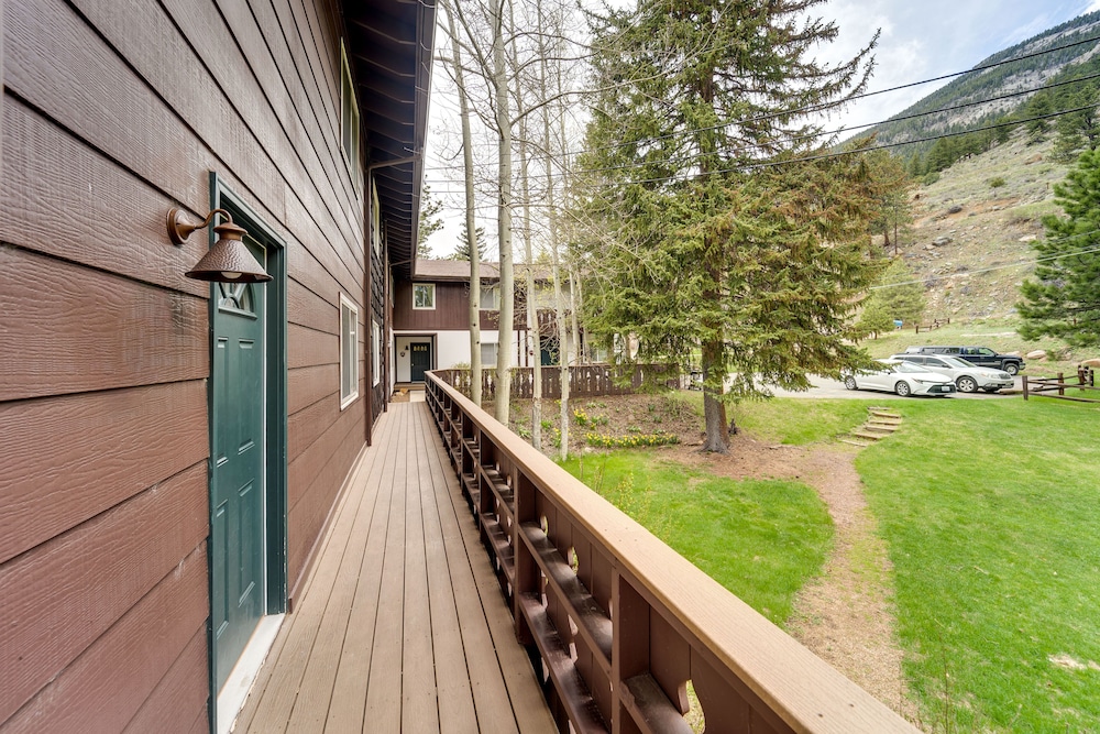 Riverfront Condo Near Downtown Estes Park! view 4