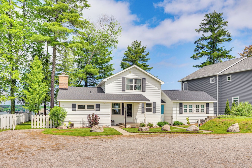 Modern Torch Lake Cottage w/ Dock Near Ski Resorts