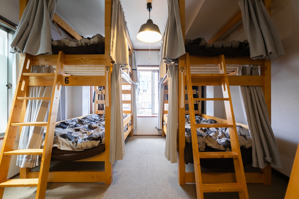 Top Edge Hostel