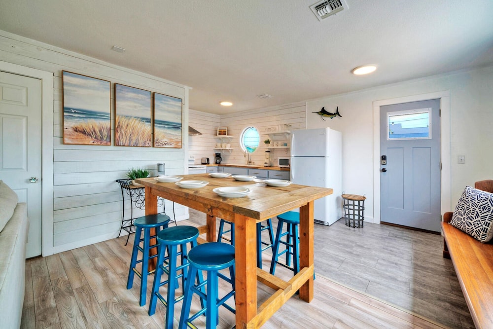 Peyton s Place by Avantstay 2 Blocks to Beach