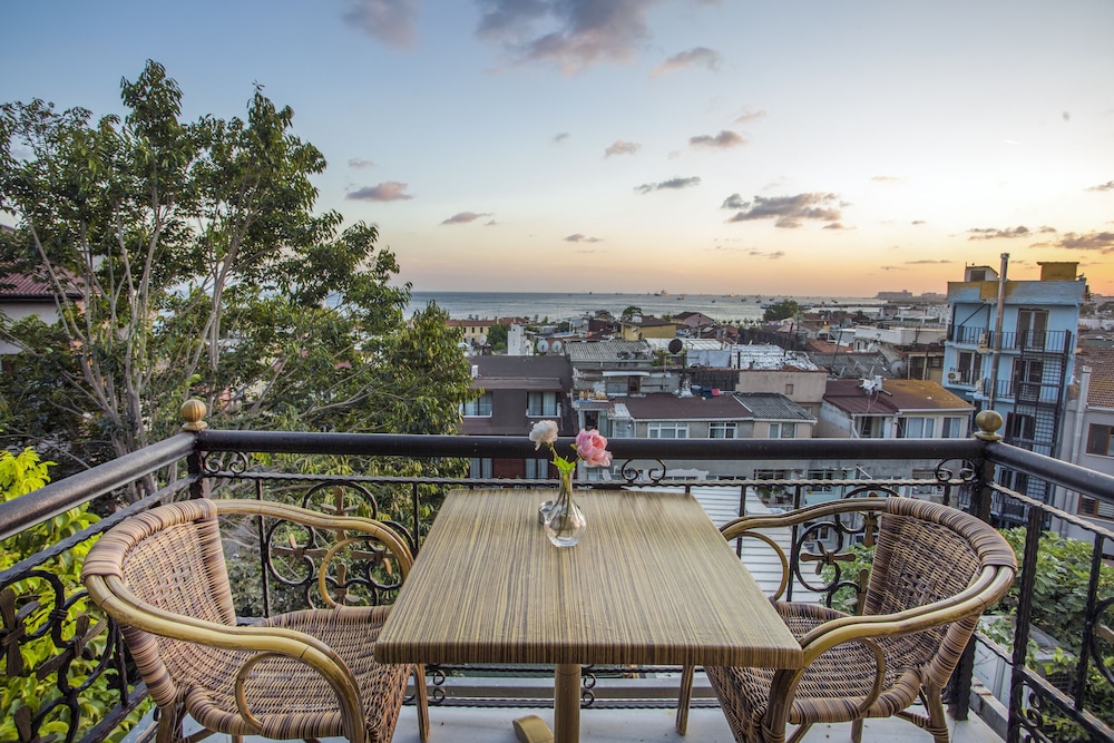 Bahçe Ev Oteli - Özel Sınıf - Image 92