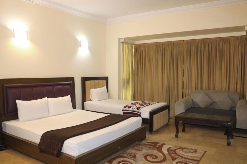 New Pak Guesthouse