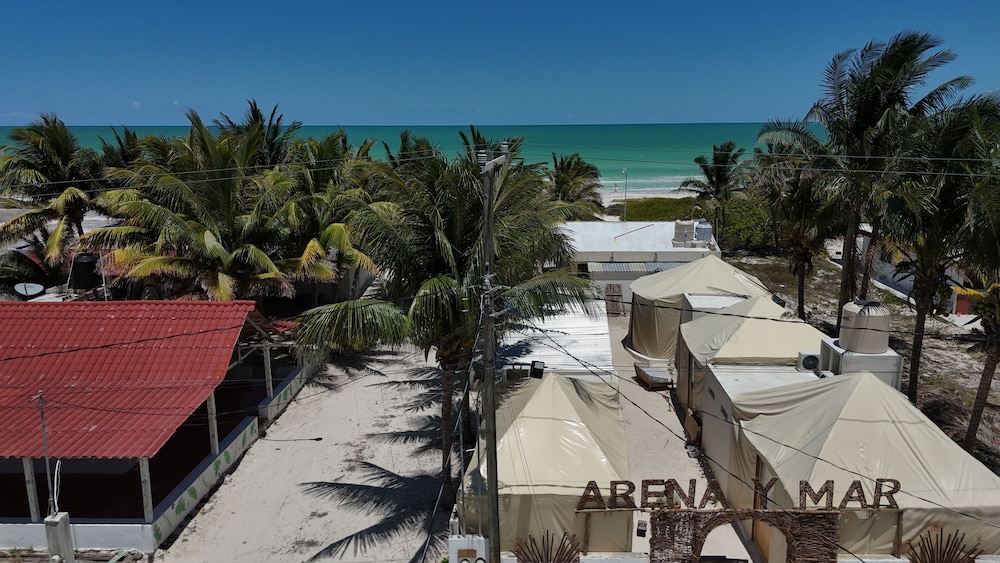 Arena y Mar Seaside Glamping Adults Only
