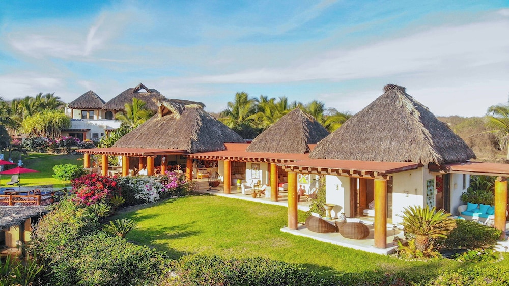 Casa Irekua Luxury beachfront retreat