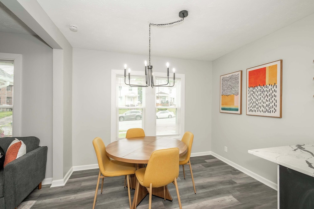 Modern Cincy Home - For 6