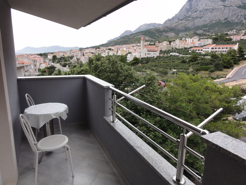 Ivo - Makarska view 3