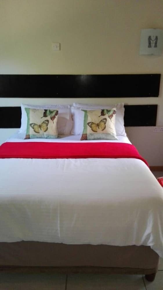 Shakawe Sands Lodge