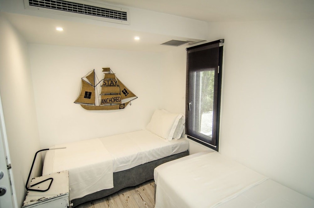 Pleiades Boutique Villas photo 3