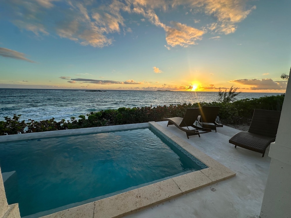 Coconut Point 3 Bedroom Home