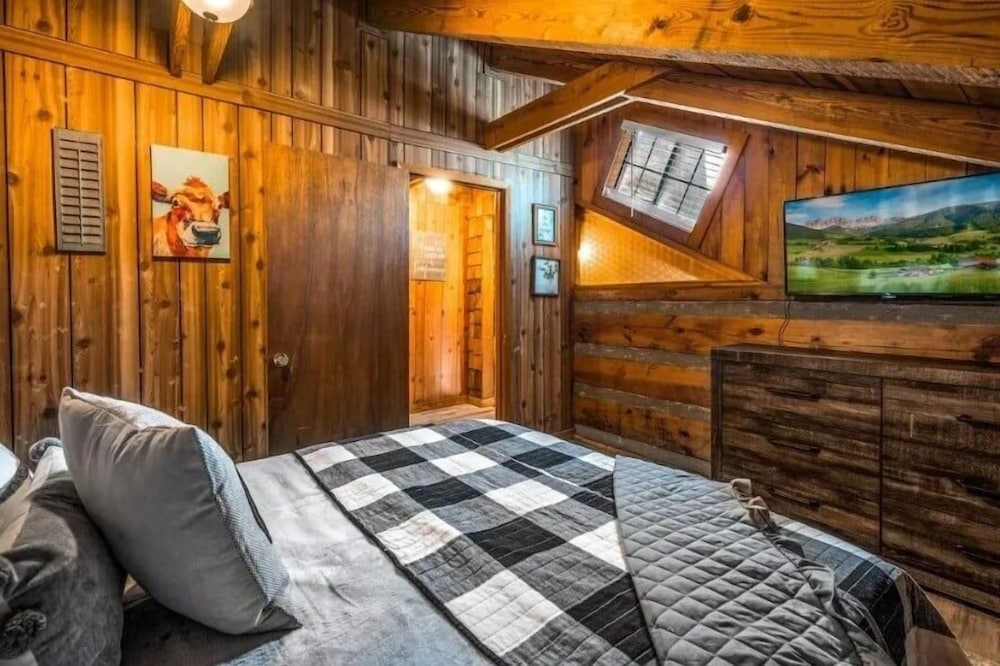 Hidden Acres Lodge 3 Bedroom Cabin