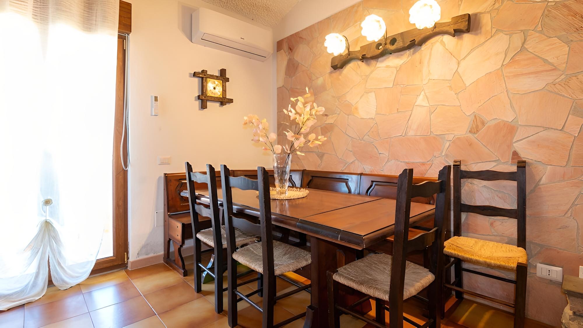 Lola s Sweet Home in S Arena Scoada view 2