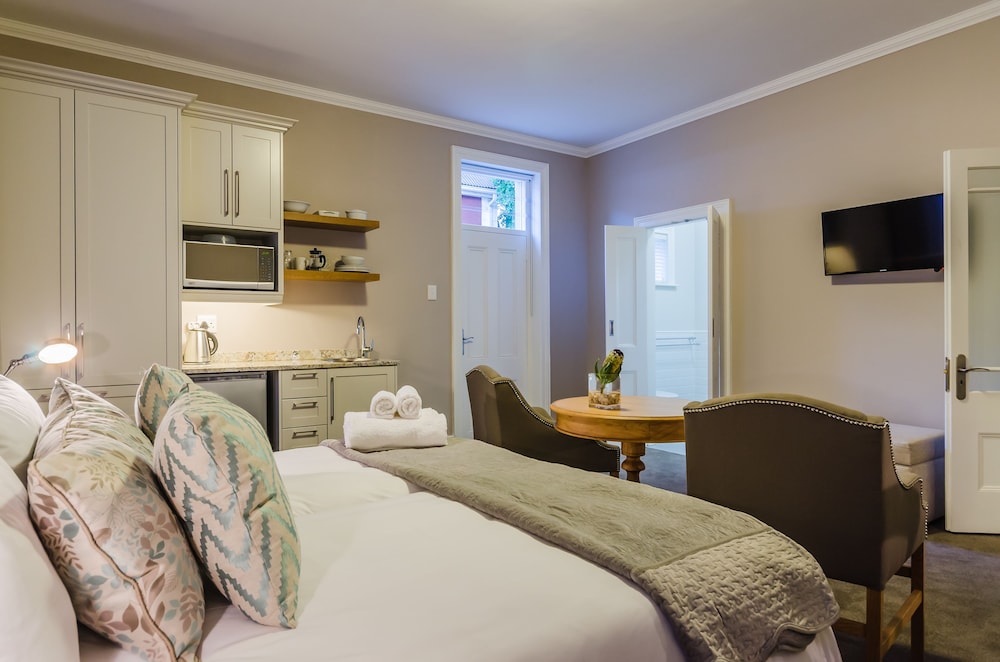 Bonne Esperance Boutique Guest House and Studio Apartments view 3
