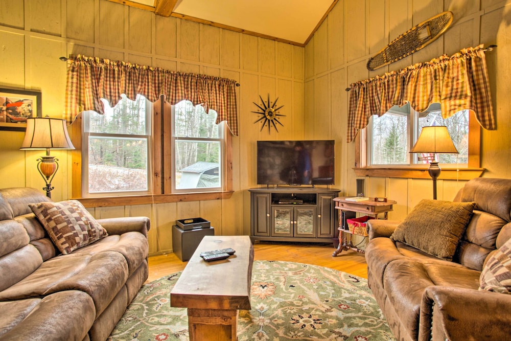 Spacious Bethlehem Mountaintop Home w/ Deck & View