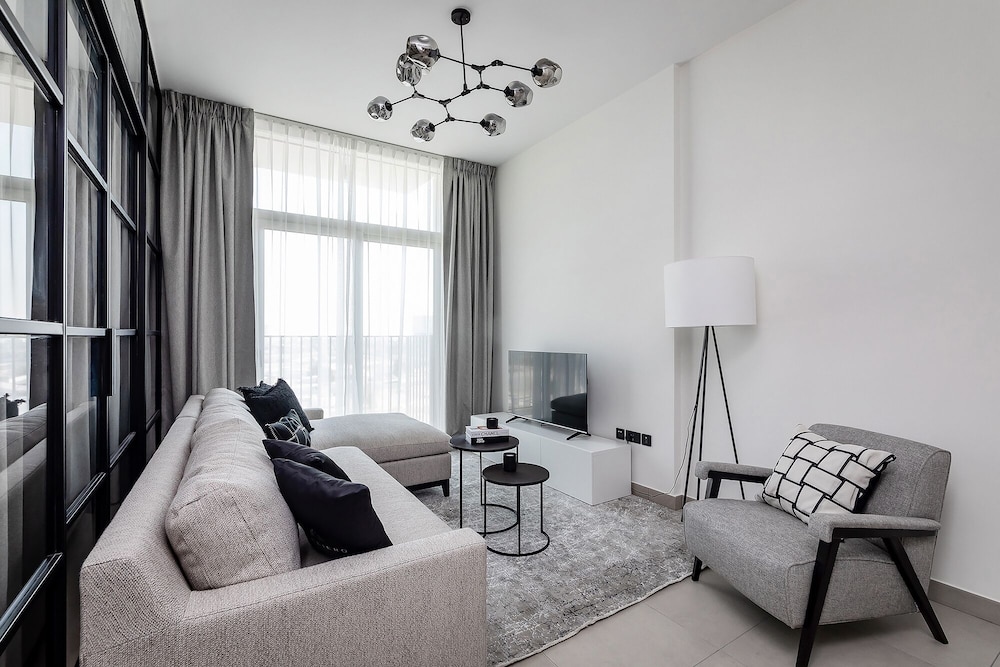 Deluxe 2BR Apartments at Socio