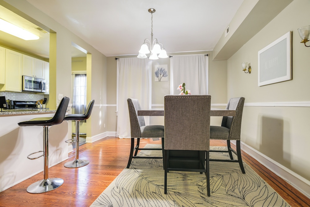 Baltimore Vacation Rental - Near JHU & Art Museum!