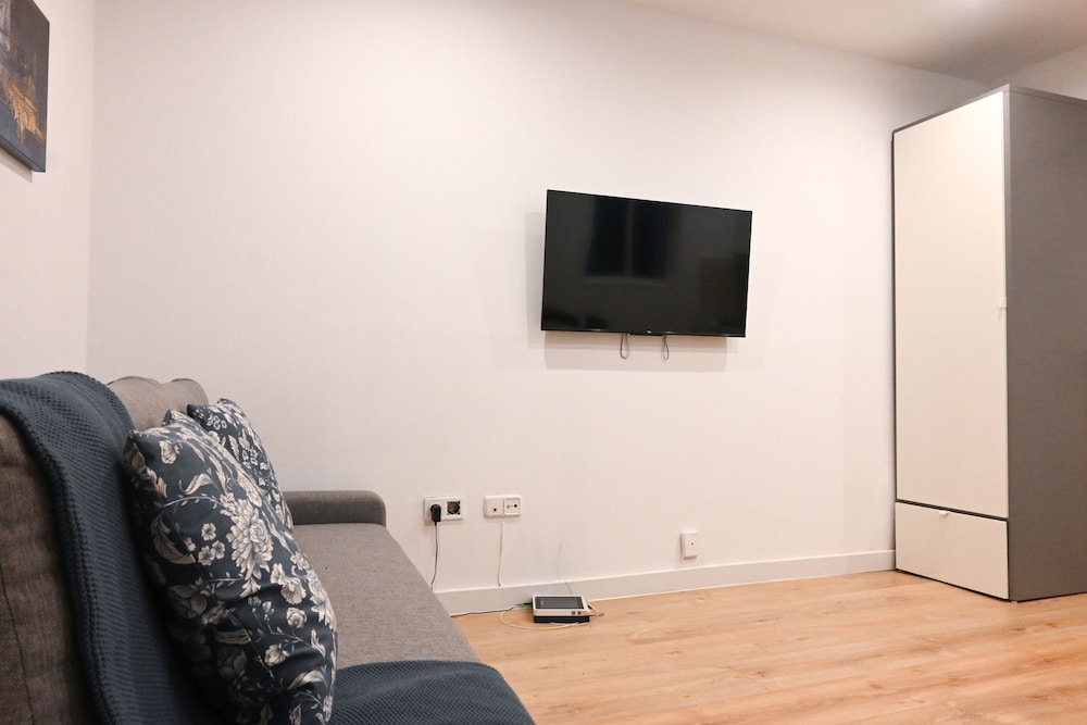 M Slo160 Lindo Estudio en Barrio Justicia