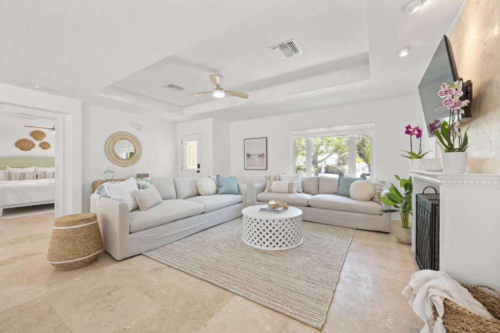 Latitude Adjustment Ami 3 Bedroom Home