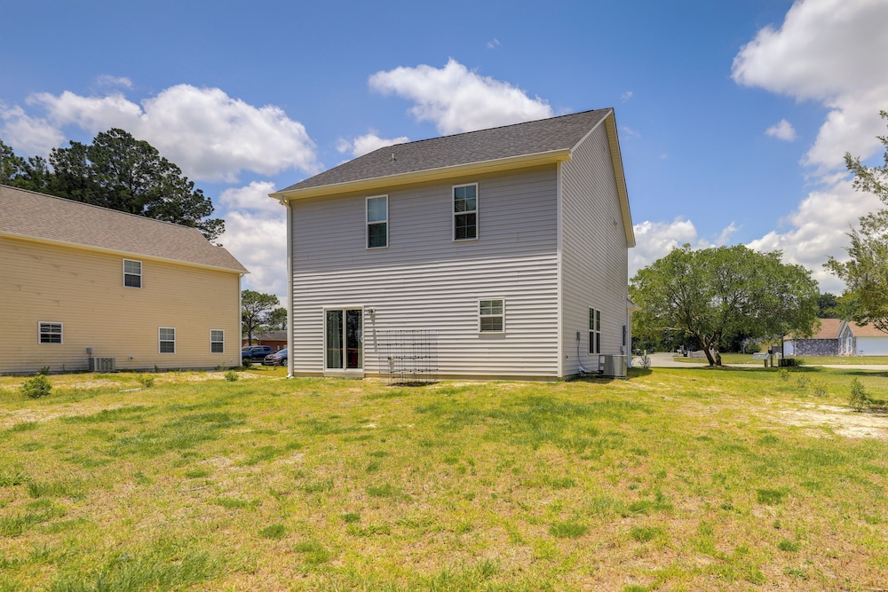 Holly Ridge Vacation Rental ~ 5 Mi to Beach
