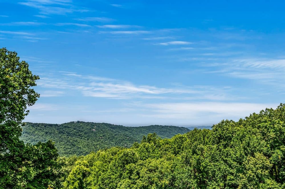 Two Bed Room Condo Mountain Views Indoor Pool
