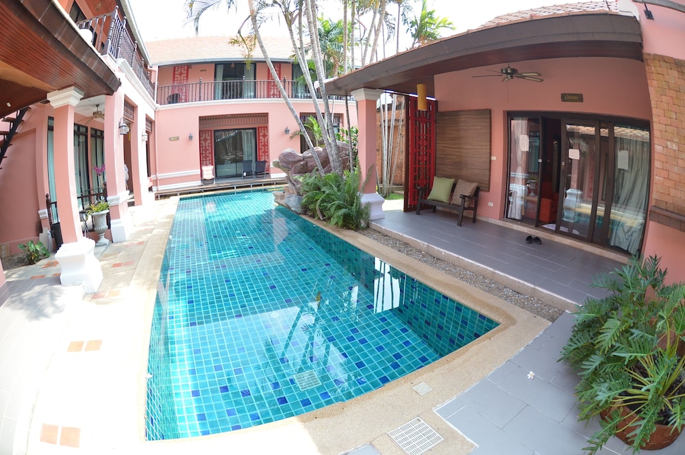 Pratamnak villa