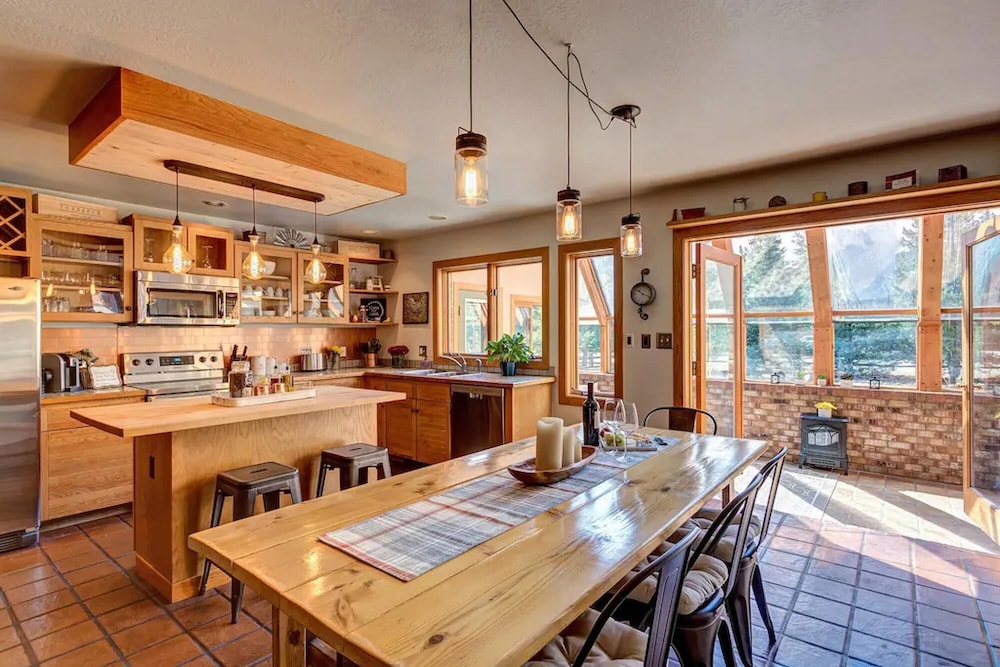 Summit County Vacations - Mountain View Home Near Breck Vail 4 Seasons Room Rooftop Deck Hot Tub - Property Image 32