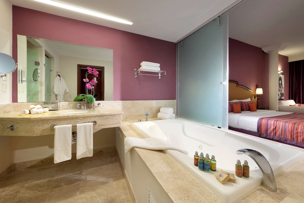 Grand Palladium Vallarta Resort  Spa - All Inclusive - Property Image 33