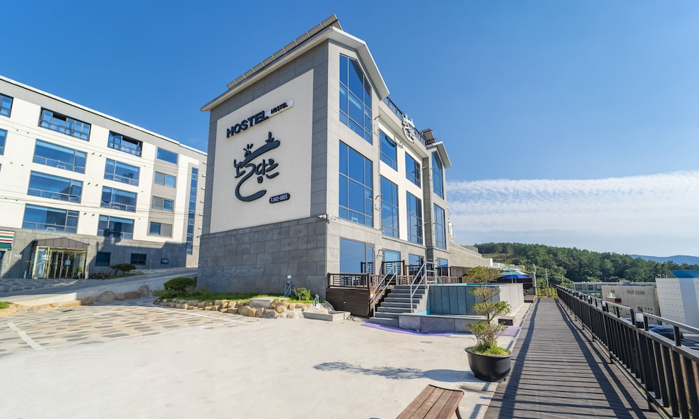 Yeosu Sunset Hostel and Pension view 5