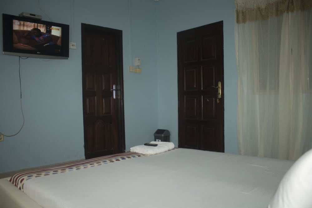 Adinkra Lodge