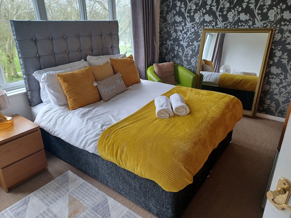 Lovely 1-bed Apartment in Birmingham view 5