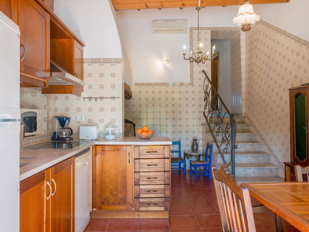 Farmhouse in Montemor-o-novo With Pool view 3