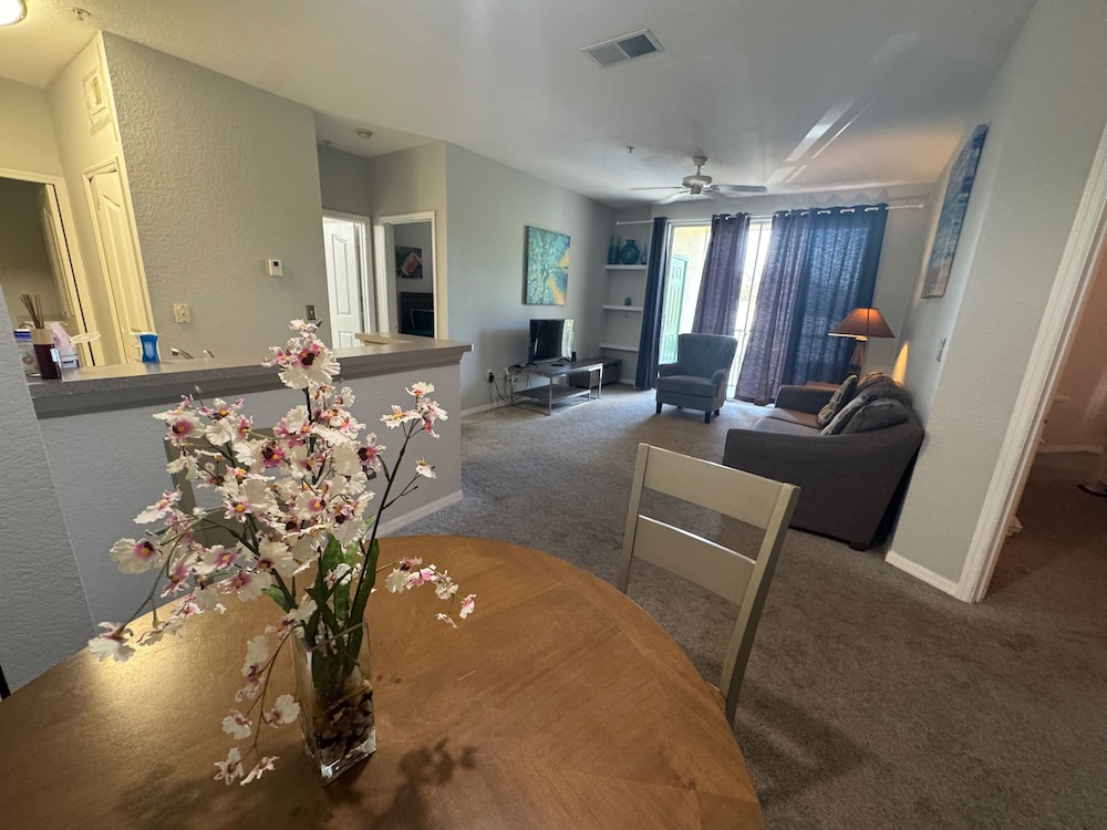 Dunes Court Hideaway - Cozy Apartment in Kissimmee