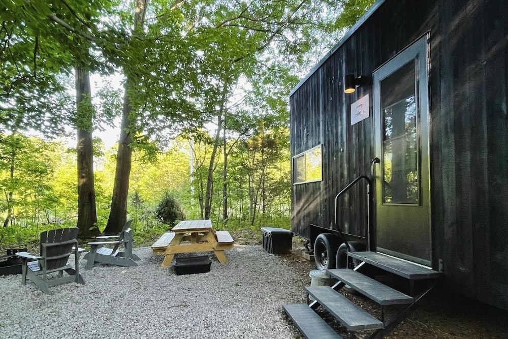 Postcard Cabins Barber Creek, Outdoor Collection by Marriott Bonvoy