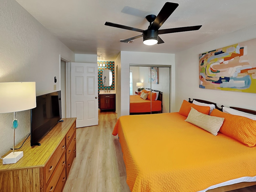 Fantasea Cove by Silver Sands Vacation Rentals