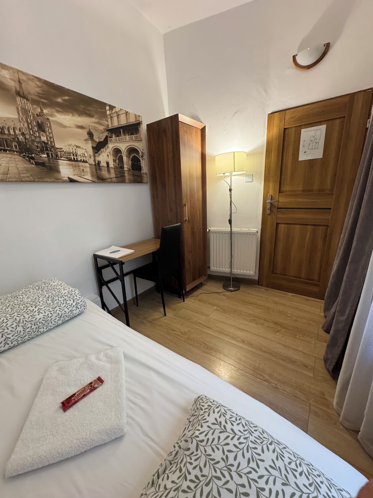 Amber Hostel