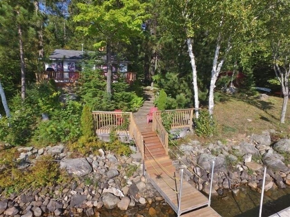 416 Papineau Lake 2 Bedroom Cottage