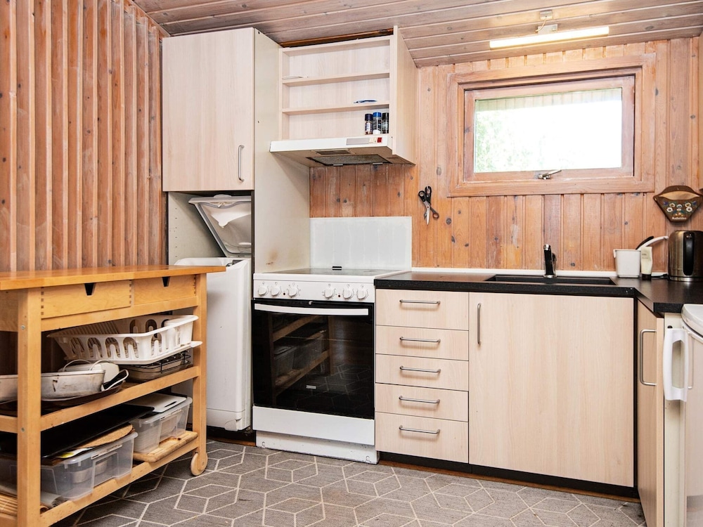 6 Person Holiday Home in Glesborg-by Traum