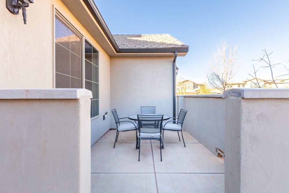 Sand Cove 3 Bedroom Townhouse