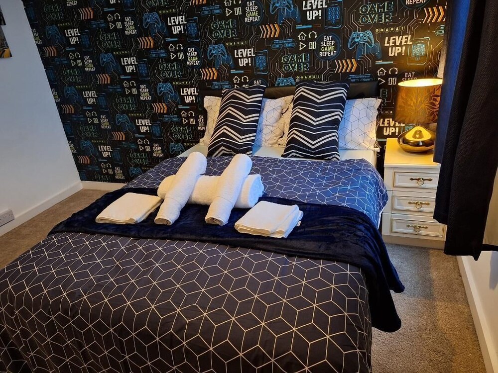Fantastic Large Room with free parking
