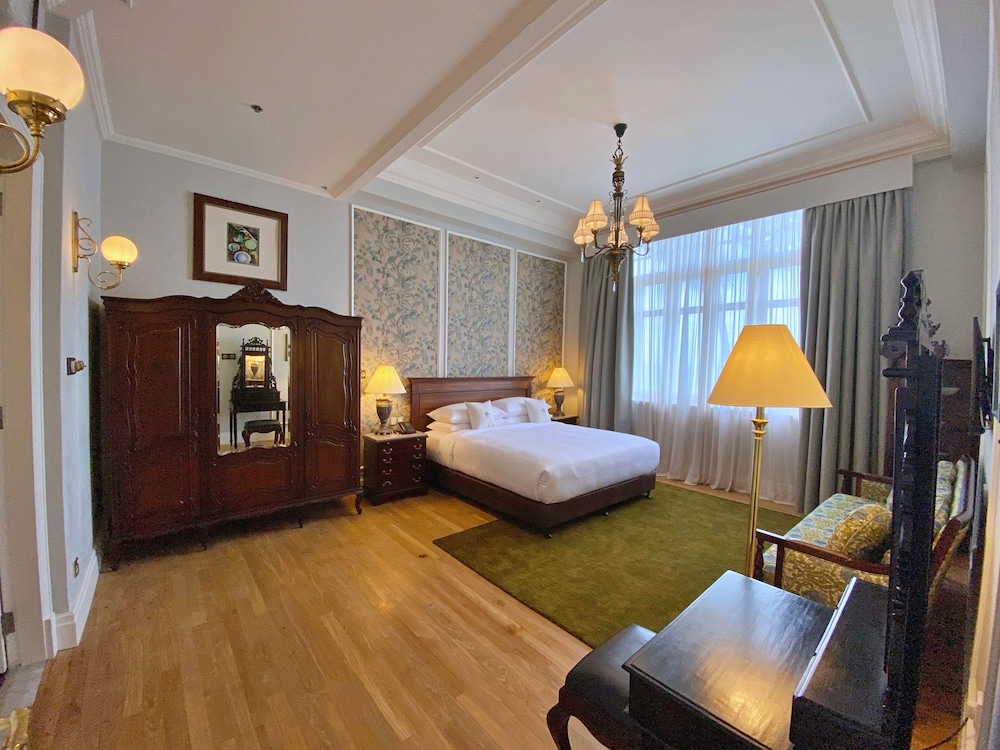 Eastern & Oriental Hotel 20