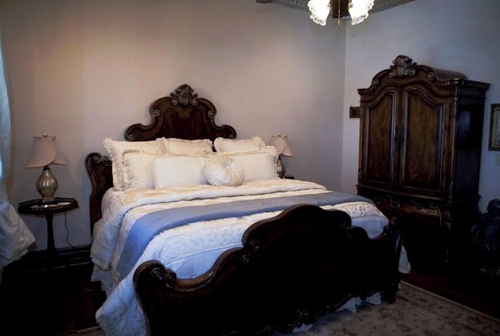 Eastburn Inn