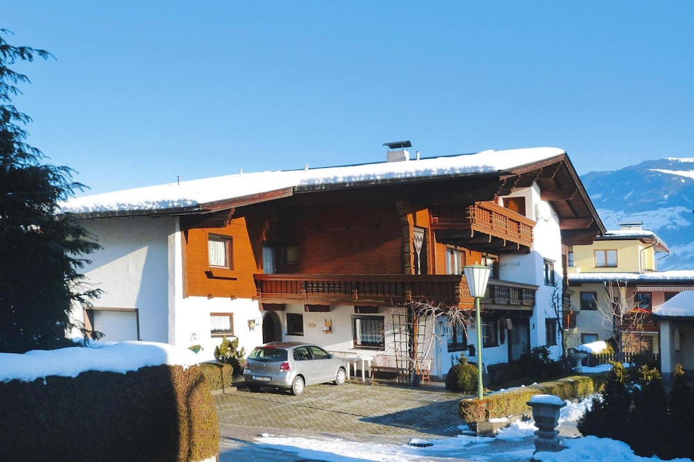 Country House in Zillertal Near Spieljochbahn
