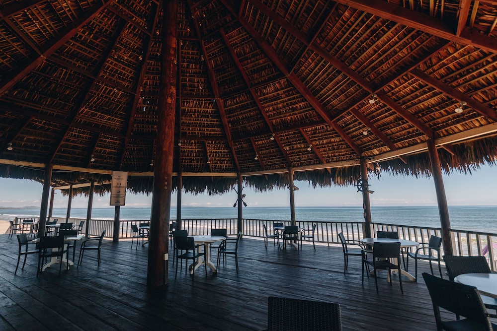 Telamar Resort