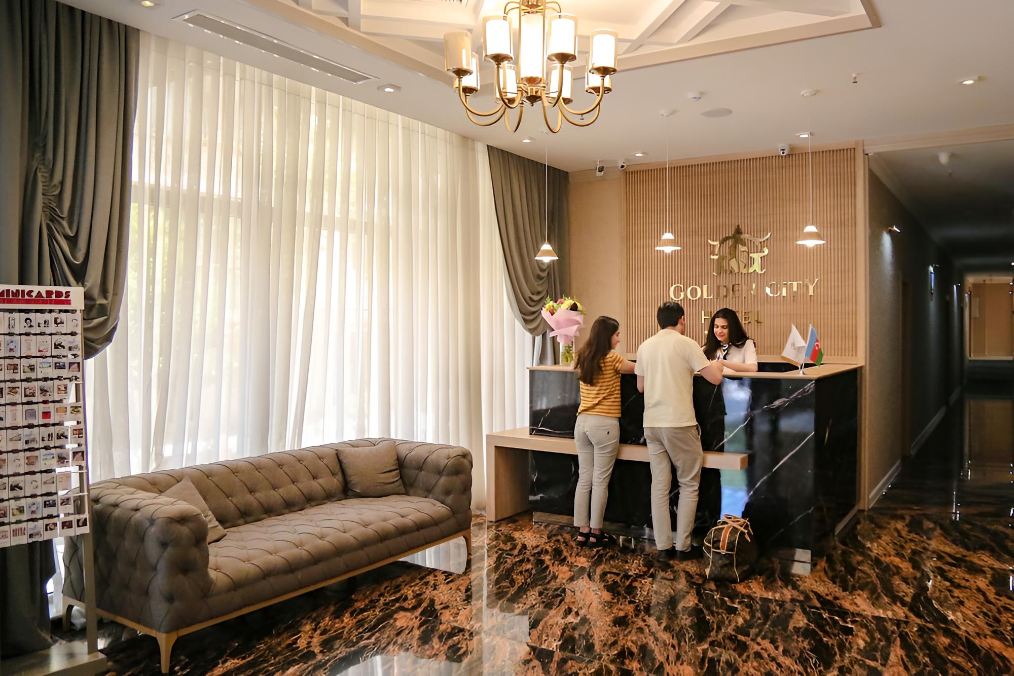 Golden City Hotel Baku view 4
