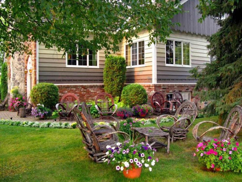 Country Comfort Bed & Breakfast