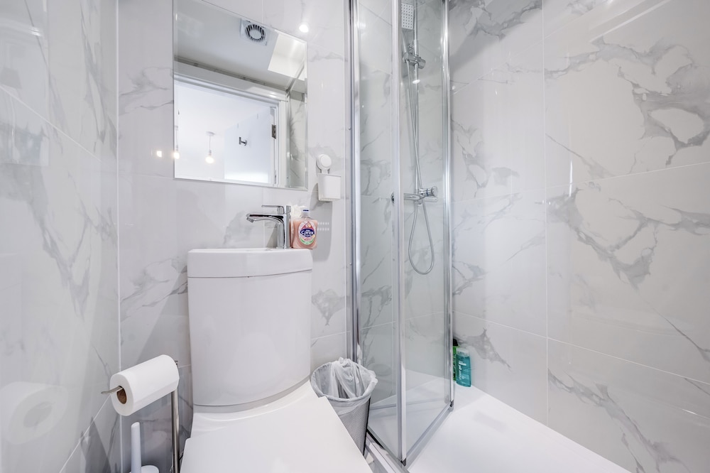 Camberwell High Spec 6-Studio Unit Block