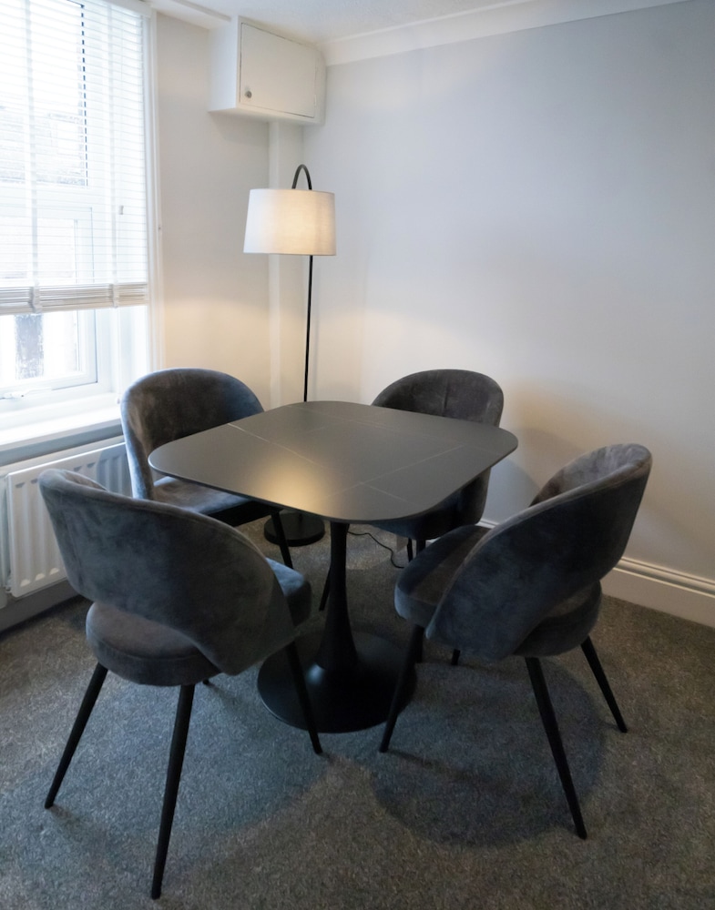 Boughton House Apartments by Guestz