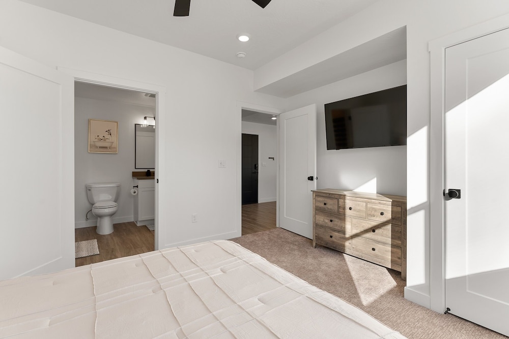 Cliff Side Retreat 2 Bedroom Condo