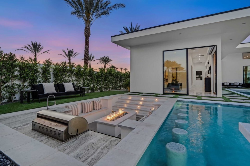 Villa Sleeps 17 w/ Pool, Firepit, Putting Green Bravo Villa 3 by Avantstay